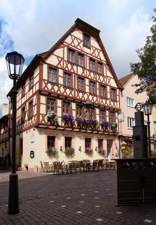 Zum Fehmelbauer Hotel คาร์ลชตัดท์ ภายนอก รูปภาพ