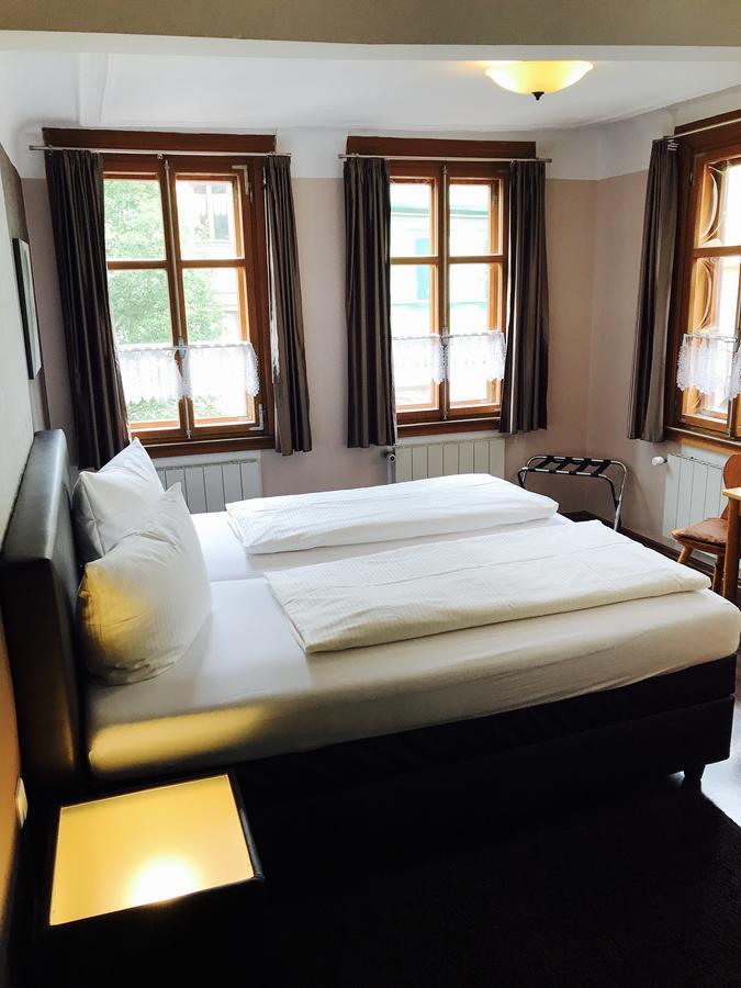 Zum Fehmelbauer Hotel คาร์ลชตัดท์ ภายนอก รูปภาพ