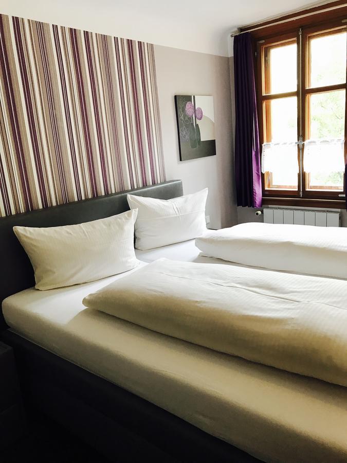 Zum Fehmelbauer Hotel คาร์ลชตัดท์ ภายนอก รูปภาพ